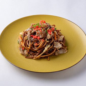 牛すじぼっかけ焼きそば(どろソース)