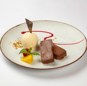 テリーヌショコラ アイスクリーム添え