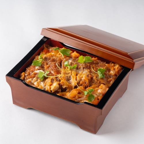 心と身体を癒やすサウナ飯も魅力的