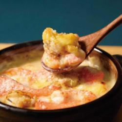 酒粕仕立てのうおまん海鮮グラタン