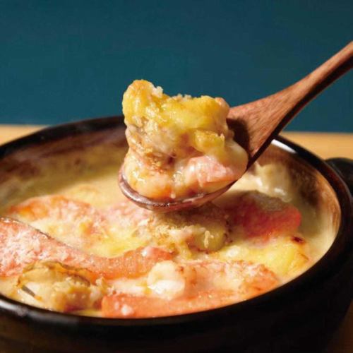 用清酒糟制作的乌曼海鲜焗菜