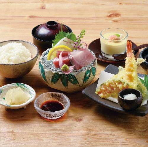 【自慢の海鮮を味わう】うおまん御膳