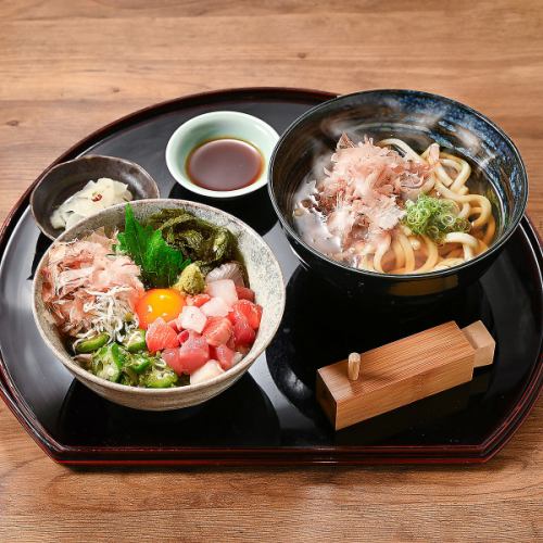 七種の旨味のまかない丼とミニうどん定食
