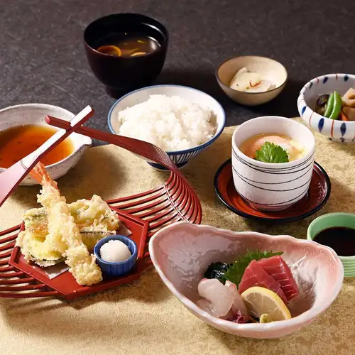 【自慢の海鮮を味わう】うおまん御膳