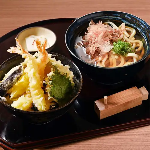【お出汁にこだわった】天丼とミニうどん定食