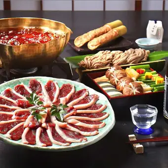 Autumn Limited! Kyoto Duck and Kujo Leek Hot Pot Course (Food Only) ◆ Includes a Five-Dish Assortment of Sashimi Platter and More <¥5,000 (tax included)>