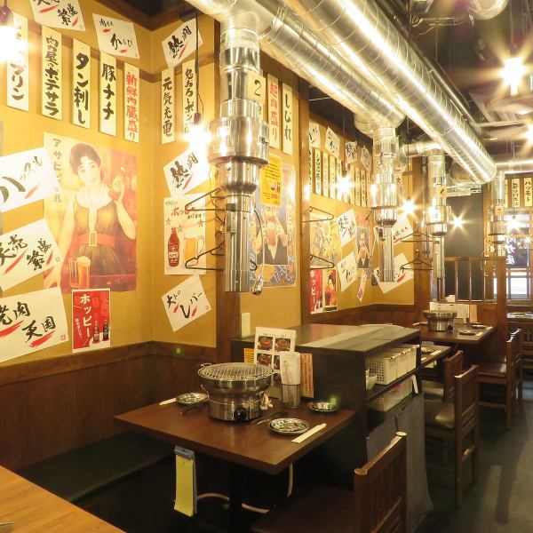 A table seat where you can taste the atmosphere of a public tavern.The use of one person is also greatly appreciated! The seat for 2 people is perfect for dating ♪