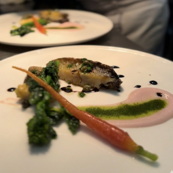 【特色菜】鱼子酱、鲍鱼、龙虾、鹅肝、日本黑毛牛【哇哦】共11道菜