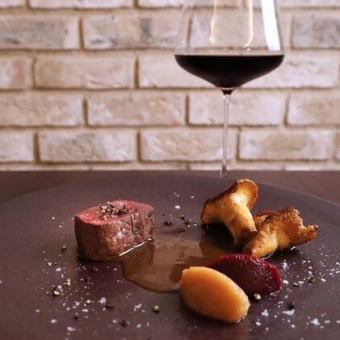 【期間限定ジビエペアリングコース】ジビエの料理一皿ずつと共にソムリエセレクトのワイン6種類