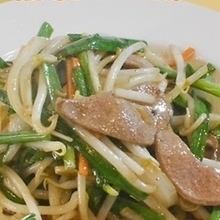 Stir-fried chive liver/stir-fried bok choy and shiitake mushrooms