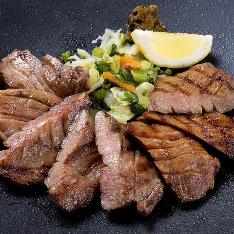 [A must-try dish] ―Charcoal-grilled aged beef tongue (salt-grilled, miso-grilled)