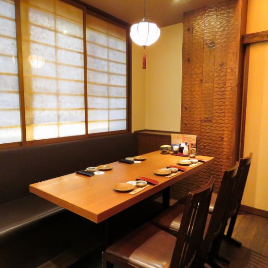 おこもり感抜群の個室は大人気！個室確約コースも御座います。