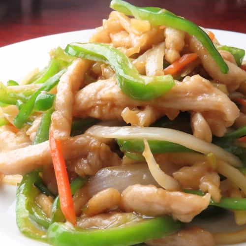 豚肉とピーマンの細切り炒め