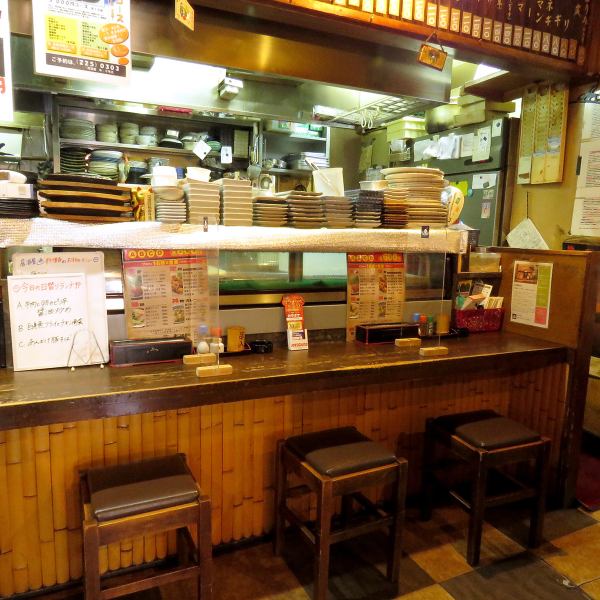 There are tatami mat seats and counter seats with a great atmosphere! Perfect for drinking alone or on a business trip.Please visit the recommended sake and dishes for the owner ♪ Astronomical Museum chain store Izakaya "Yu" !! Huge yakitori objects and goodwill are the landmarks.It is a very popular shop not only for local customers but also for tourists.Feel free to contact us for reservations !!