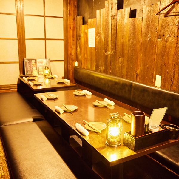 The private tatami room can accommodate up to 28 people.Perfect for large company banquets, etc. ◎ [Shinsaibashi/Namba/All you can eat/All you can eat and drink/Eating and drinking/Girls' night out/Birthday/Welcome party/Farewell party/Chase party/Group party/Party party/Anniversary/Surprise/Namba/ All-you-can-drink/meat bar/meat sushi/vegetable skewers/private room/private]