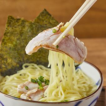 〆のあっさり鶏ラーメン