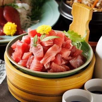 包含8種菜餚的3小時無限暢飲的「經理推薦的Bugyo套餐」◆鮪魚生魚片和牛排4,000日元