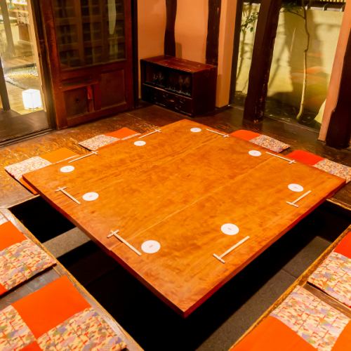 A completely private room in a renovated “kura” can accommodate up to 12 people!