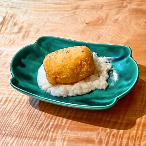 Crab cream croquette