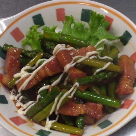 Stir-fried asparagus and bacon