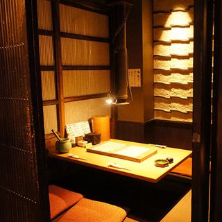 [Private room for 4 people] Digging Gotatsu is popular for banquets, so make a reservation early! You can enjoy it in a spacious and completely private room without worrying about the surroundings! All-you-can-drink is recommended for the perfect course for banquets ◎ Mie Please enjoy the local sake produced in the prefecture to your heart's content!