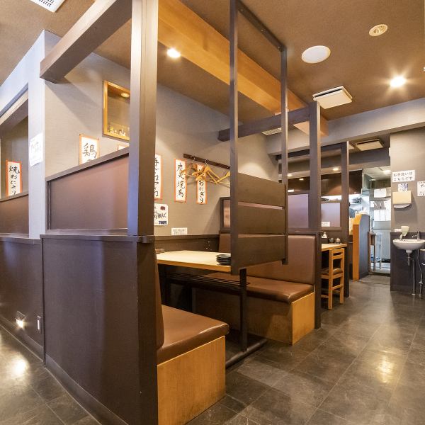 We have multiple table seats with dividers and blinders for a little private feeling! Recommended for conversations and dates.It is a shop of station Chika that is easy to enter even for everyday use!