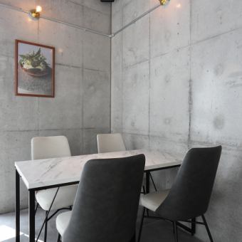 【テーブル席：4名様×1卓】