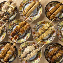 【烤鸡肉串 ◆ 2 小时无限量畅吃套餐】共 76 道菜品 《包含无限畅饮》