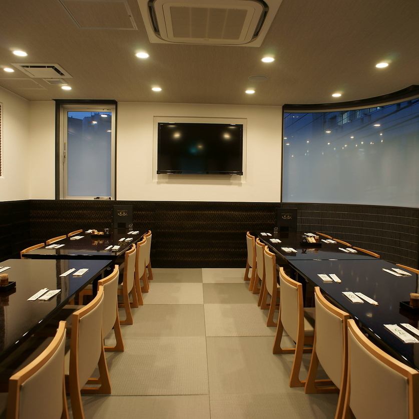 老舗の鰻・天ぷら専門店。個室もあるので団体のお客様も安心。