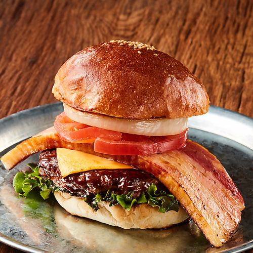 ワイルドベーコンチェダーチーズバーガー