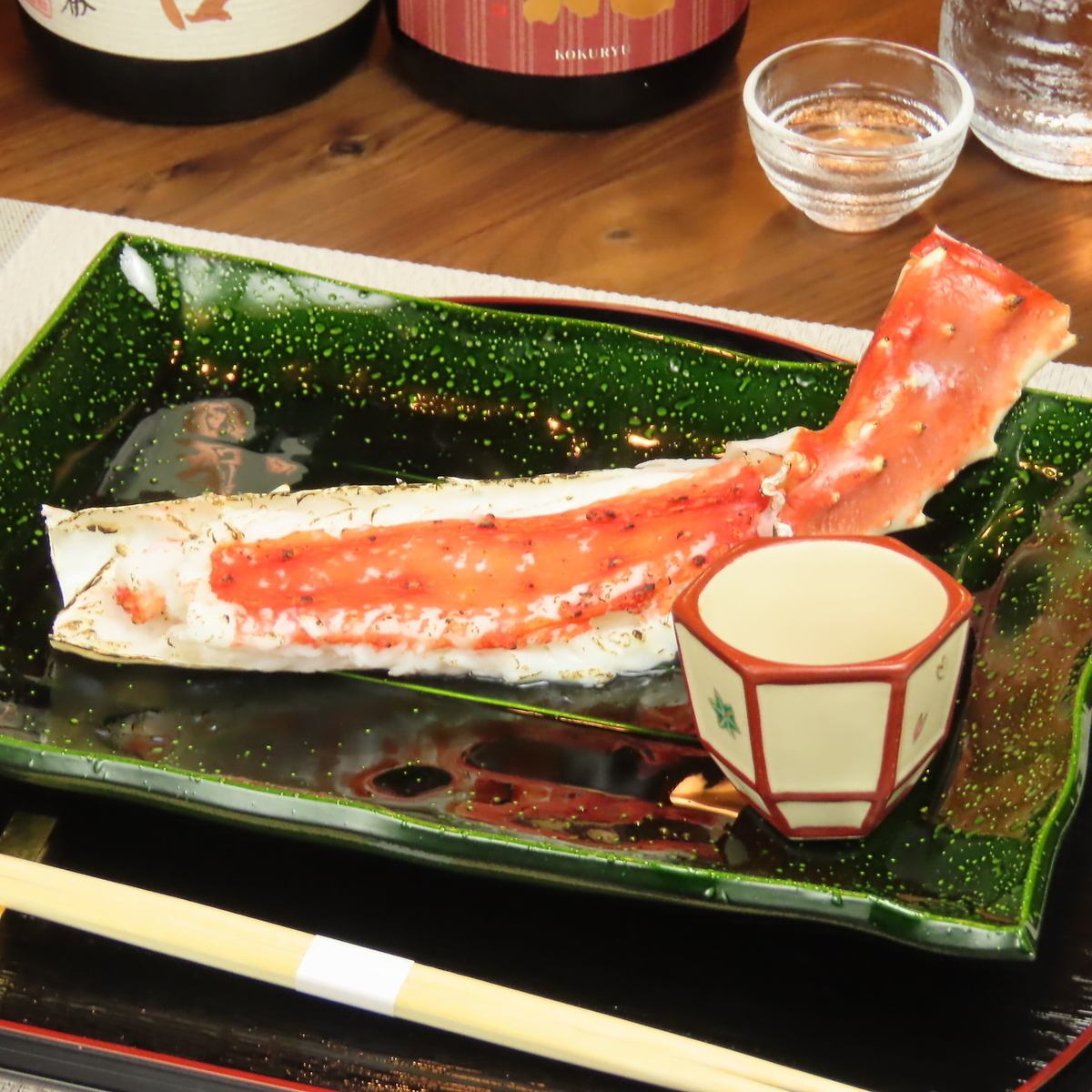 北海道直送の海鮮を仕入れております。蟹以外のお料理も◎