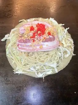 洋食焼そばモダン　　すじ豚