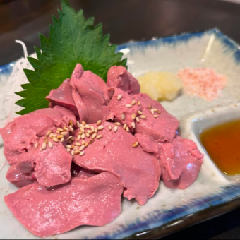 鶏レバー刺し