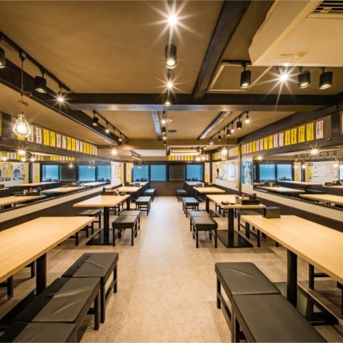 <p>【団体様向け】最大70名様まで貸切利用も可能!会社宴会や同窓会、打ち上げなど大人数の集まりにも対応しています♪コースはボリューム満点で飲み放題付き。幹事様も安心のプラン構成で、盛り上がる宴を演出します◎</p>