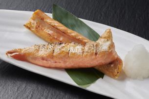 烤鮭魚肚