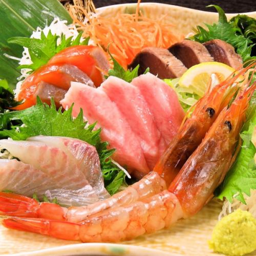 Very popular★3 fresh sashimi platters 1299 yen (1428 yen including tax)