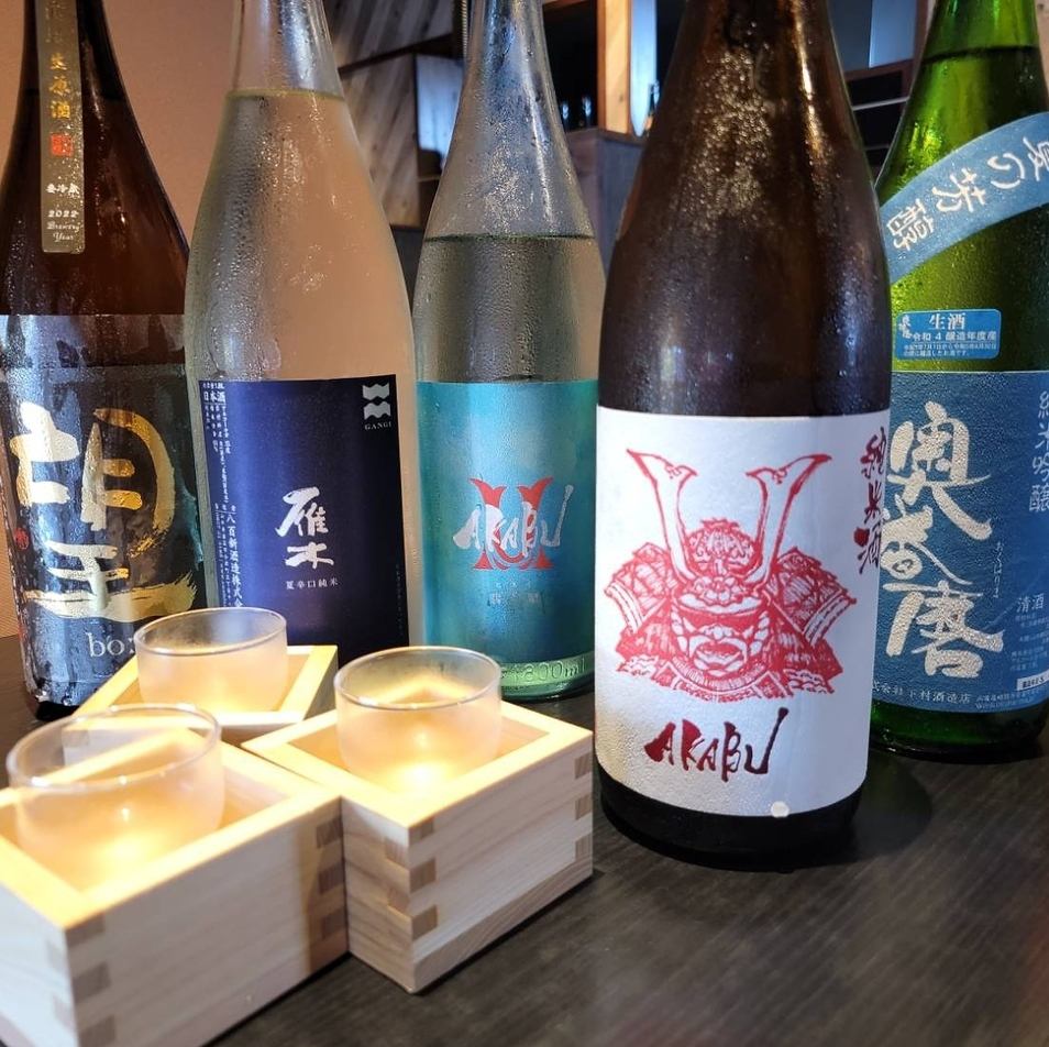 店主が厳選した日本酒の種類が豊富♪こだわりのお酒を楽しんで♪