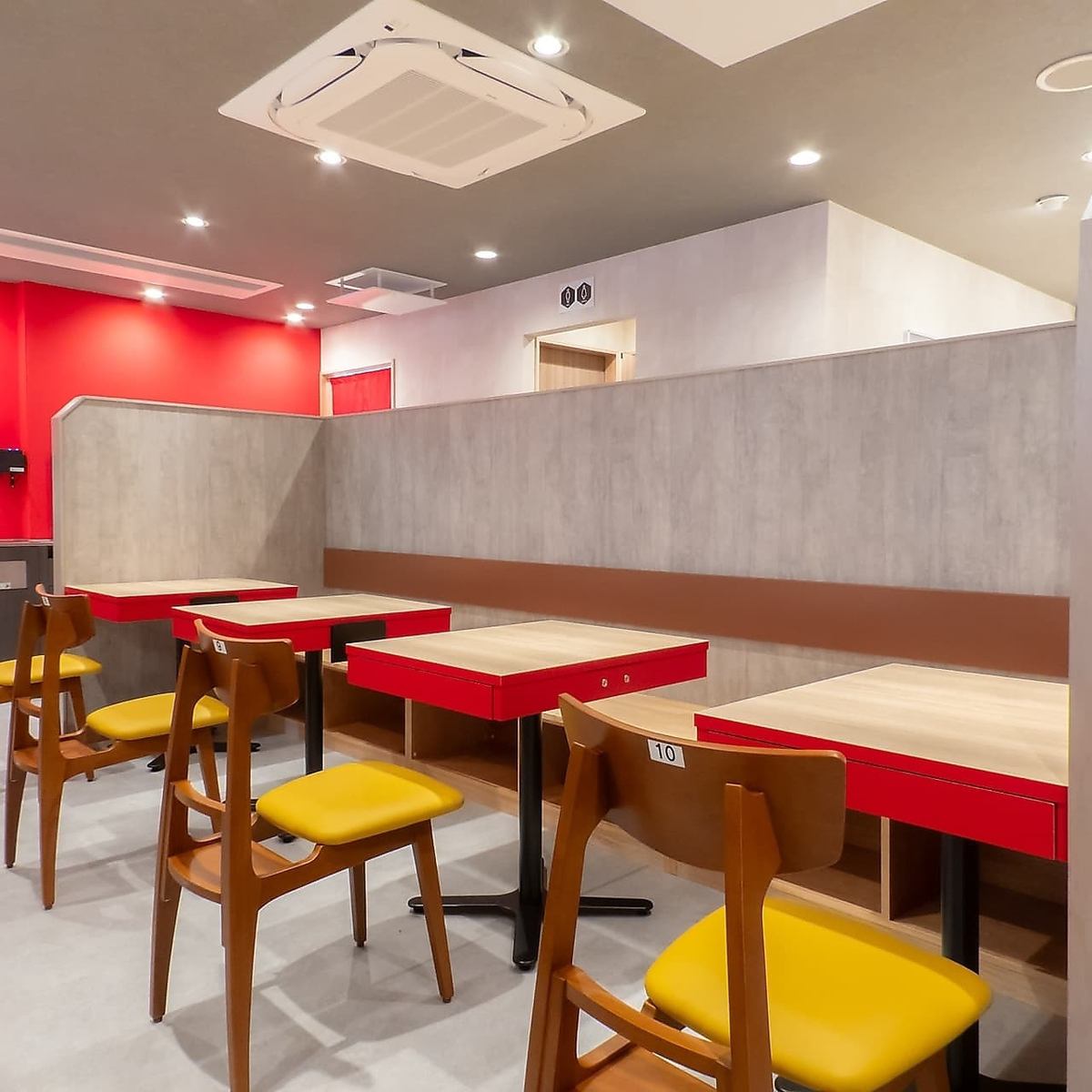 秘伝の味噌が染みる人気の赤から鍋♪心も体もポカポカ温まります