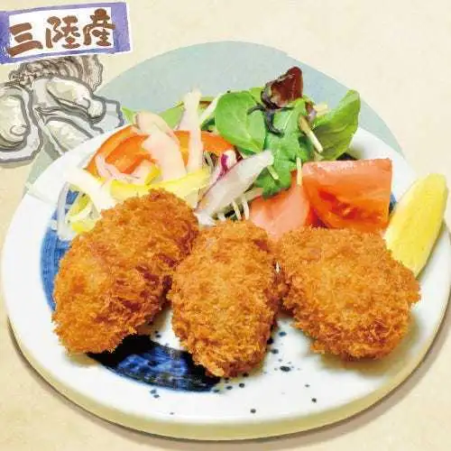 Three large fried oysters from Sanriku.