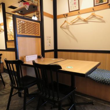Table seats can be used by 2 to 6 people, and semi-private digging seats can be used by 5 to 7 people.Excellent access within a 1-minute walk from the west exit of Shinjuku! Please use it for dates, small banquets, birthday parties, girls-only gatherings, etc.Have a good time with your friends, colleagues, and family at the izakaya "Zatsuki Yaki Ishin".There is also a counter seat where you can easily enter from one person.