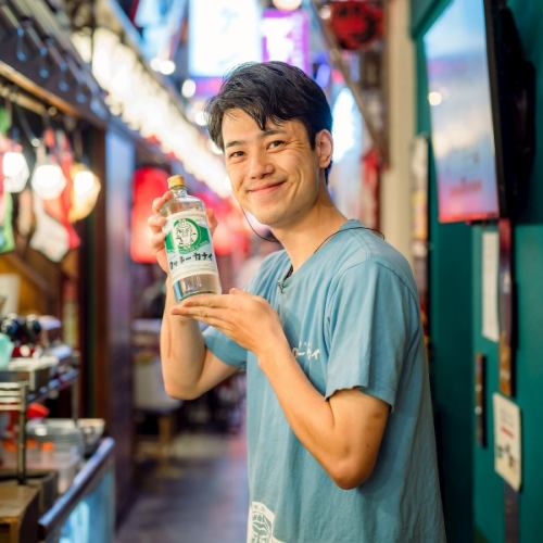 異国屋台風の居酒屋を演出