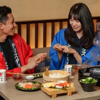 【Most Popular】Sushi Making & Nagashi Somen Experience／寿司握り＆流しそうめん体験