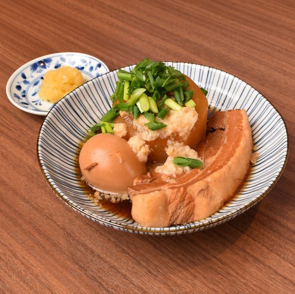 中毒性【高】ハマる人増えてます！おろしにんにくと一緒にご賞味ください◆大鍋煮込み 三点盛り768円(税込)