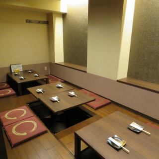 <Horigotatsu seat (non-smoking)> Perfect space for banquets, entertainment, and dates.Small groups are also welcome.In addition, it is possible to rent it out, so please feel free to contact us.