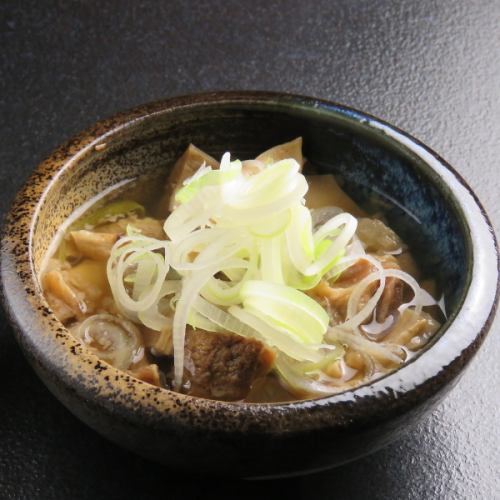 Lightly stewed beef tendon