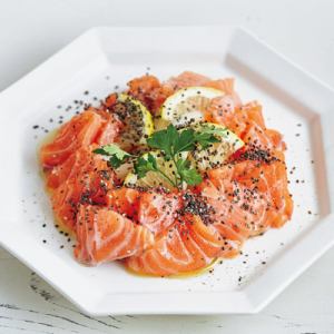 Salmon carpaccio