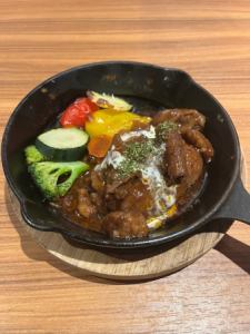 Grilled hamburger with Japanese black beef stew in red wine sauce