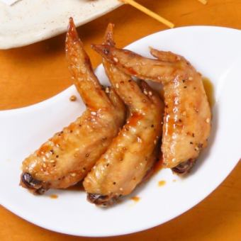 Deep-fried chicken wings (3 pieces)