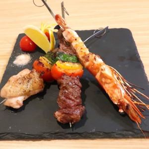 &Kaze Assortment of 3 kinds of charcoal-grilled skewers