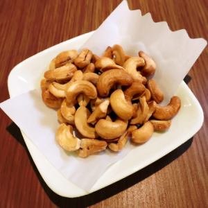 Fried cashew nuts